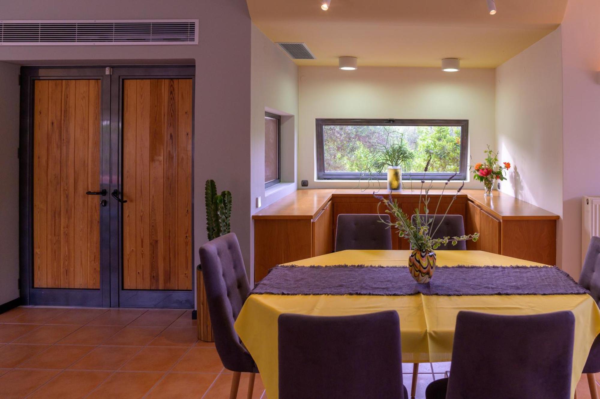 Villa Red Castle Souda